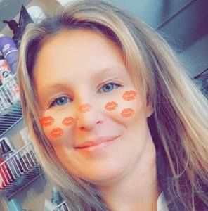 Meet your Posher, Candice